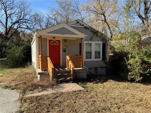 6926 College Avenue, Kansas City, MO 64132 - MLS#: 2587679