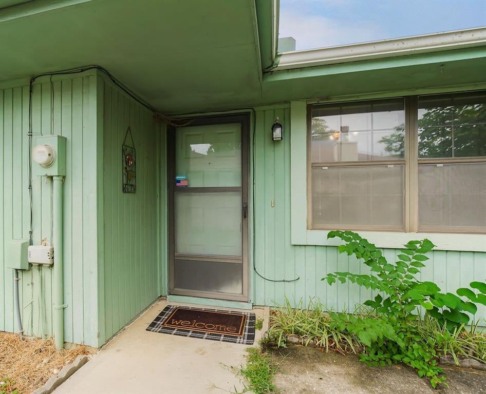 413 Sherwood Drive