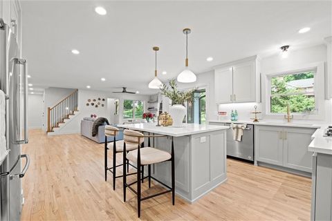 10314 Sagamore Lane Leawood KS 66206