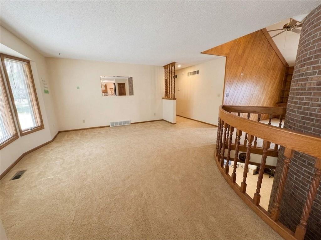 5525 NW Raintree Drive