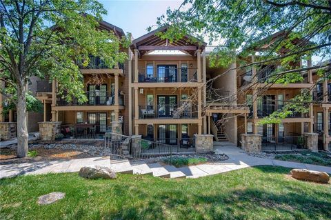 4727 Jarboe Street 53 Kansas City MO 64112