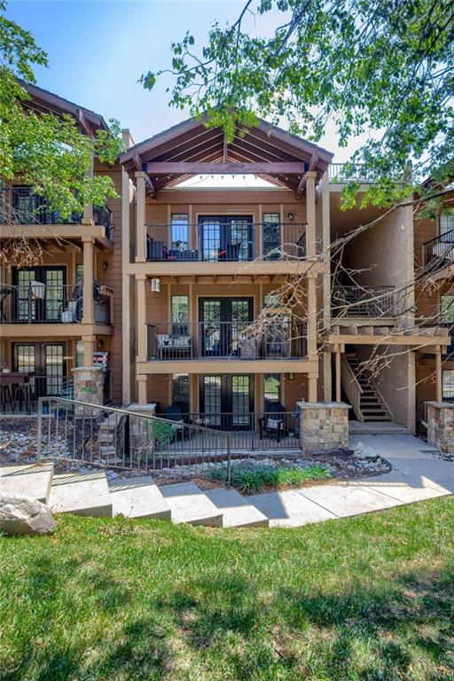 4727 Jarboe Street 53