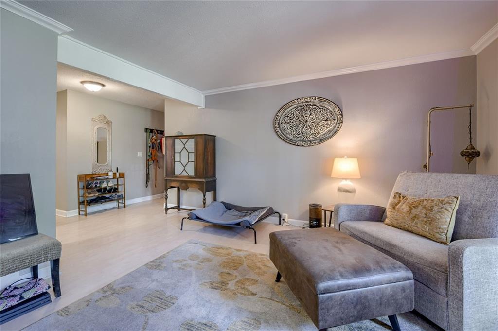 4727 Jarboe Street 53