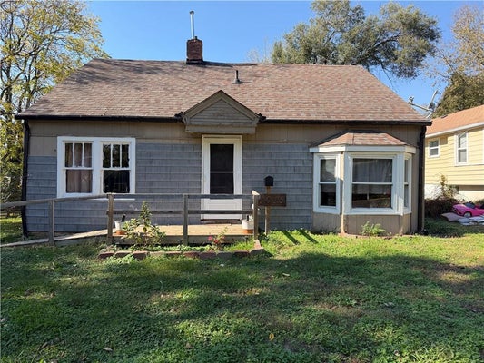 1916 S EVANSTON AVE, INDEPENDENCE, MO 64052 - Image ca7fa597e9fb5ec240e31a8d51b2157d/4055435721
