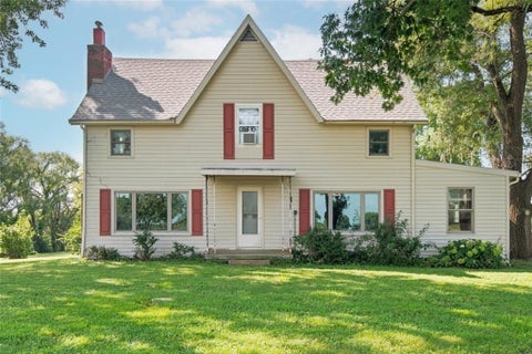 Photo of 23061 Hatchell Road, Tonganoxie, KS 66086 (MLS # 2638768)