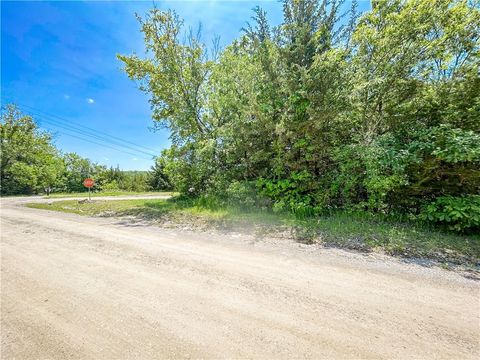58 Buzzard Lane Mound City KS 66056