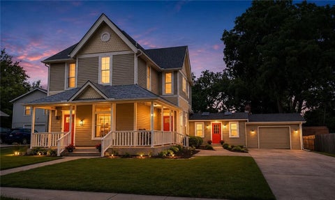 Photo of 204 SE 1st Street, Lees Summit, MO 64063 (MLS # 2600935)