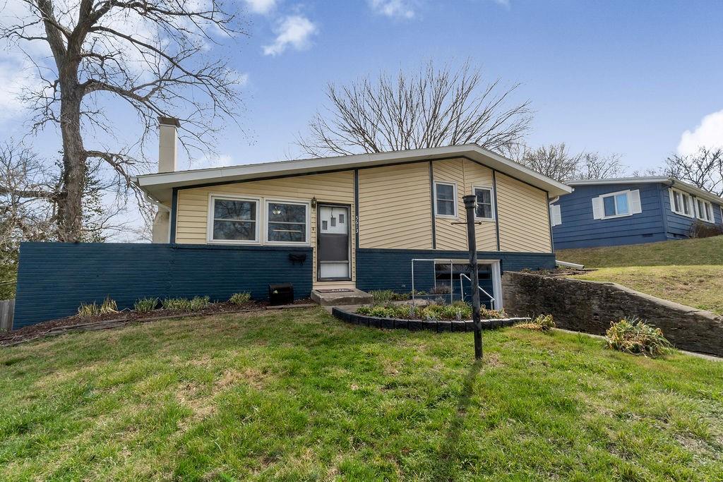 5613 N Euclid Avenue