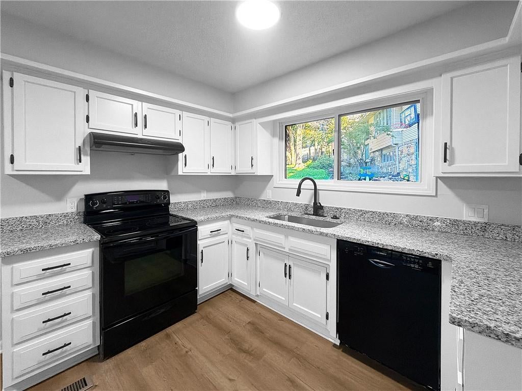 3229 Big Horn Court