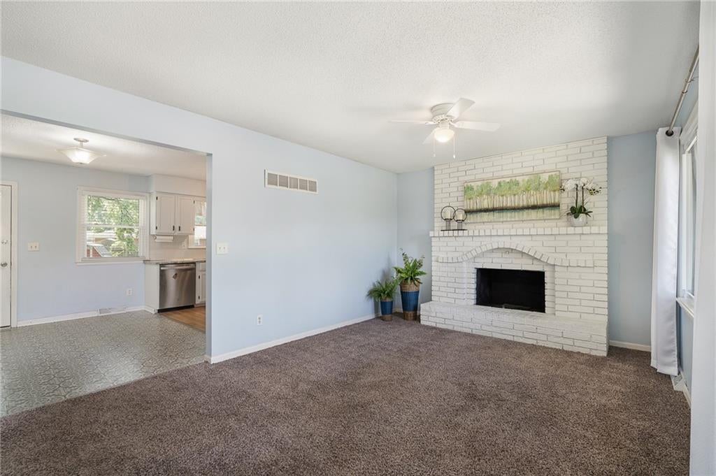 118 E Walnut Street