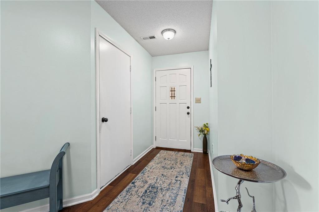 6200 Ash Court