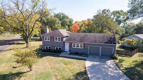 10201 Dearborn Drive, Overland Park, KS 66207 - #: 2582859