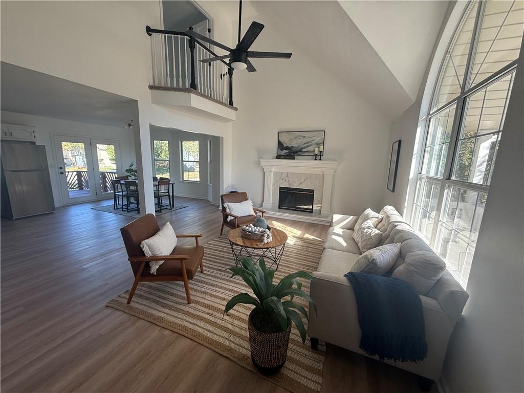 124 E calico Drive