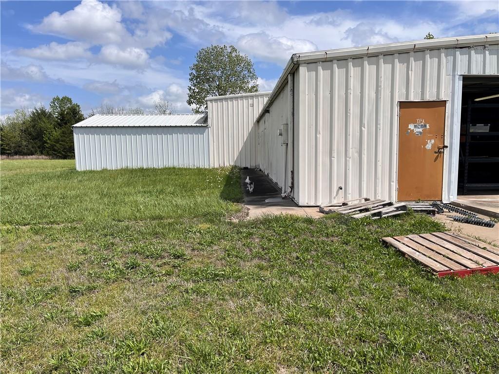 2428 U.S. 169 Highway