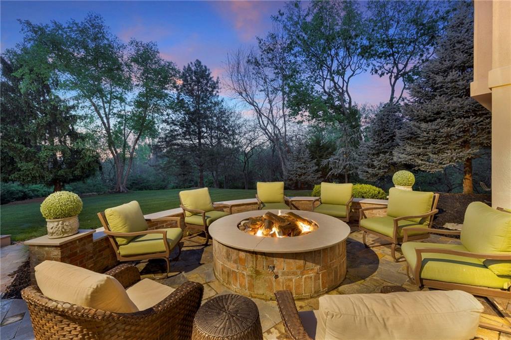 416 NE BITTER CREEK Road