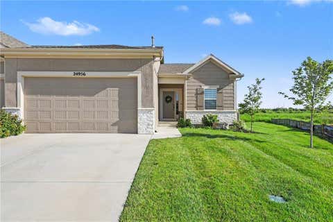 Photo of 24956 W 94th Place, Lenexa, KS 66227 (MLS # 2638434)