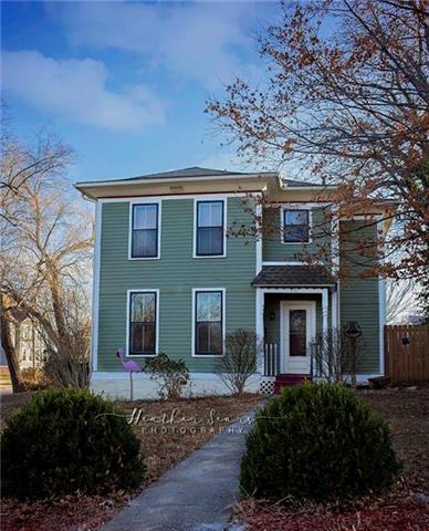 Photo 1 of 22 — 901 Brown Avenue, Osawatomie, KS 66064