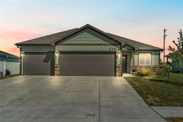 338 W 25TH ST, EUDORA, KS 66025 - Image cbbd64b71d67f92a64a470577ef5debf/3969408132