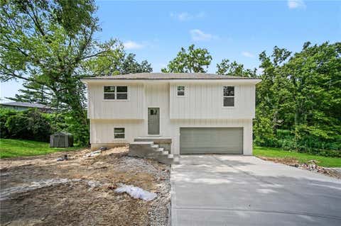 Photo of 3008 N 48th Terrace, Kansas City, KS 66104 (MLS # 2637102)