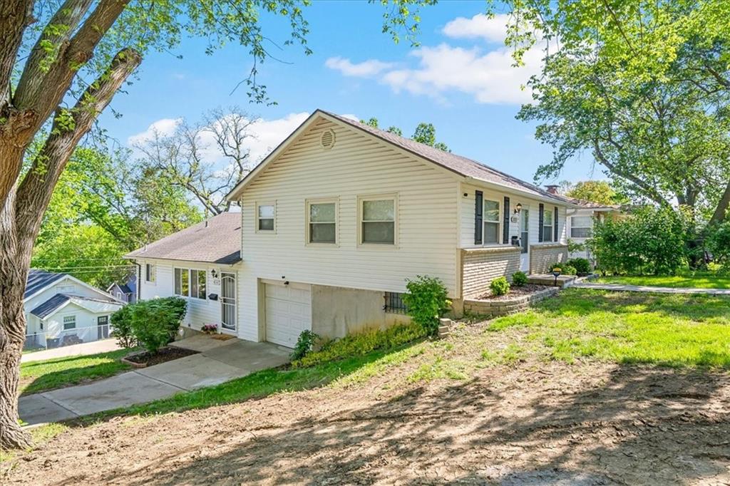 2000 E 48th Street