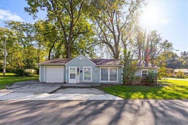 700 E FAIR ST, INDEPENDENCE, MO 64055 - Image cc4095b75dbc95435e2b0bd8a8357e9e/3373019006