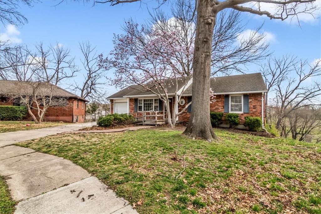 15804 E 42nd Place
