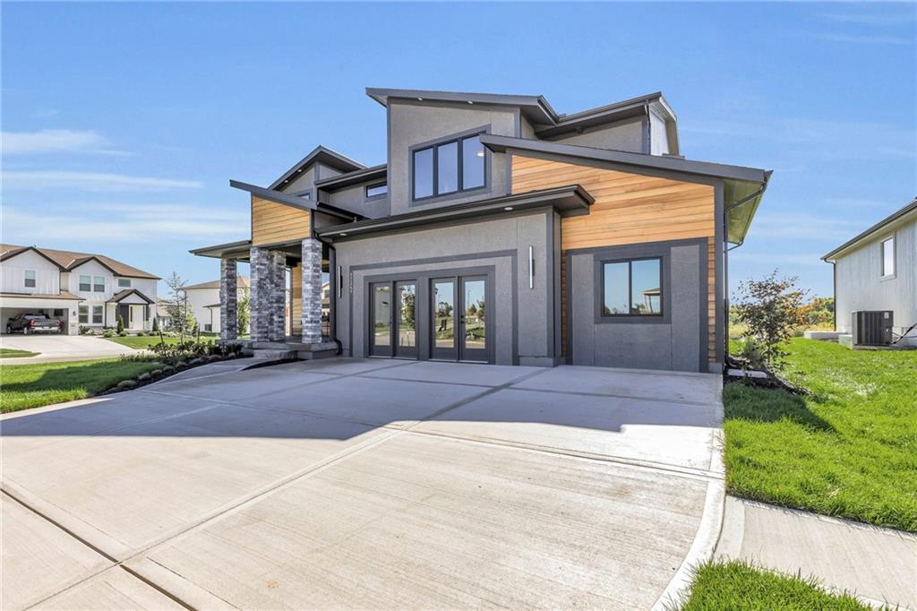 16335 S Norton Street