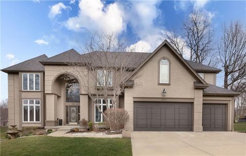 9227 Redbud Lane Lenexa KS 66220
