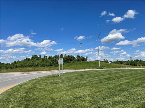 MLS: 2550858