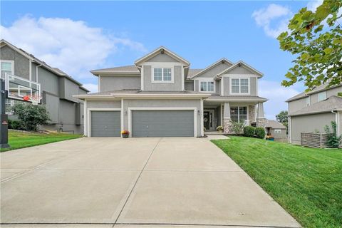 Photo of 20457 W 107th Terrace, Olathe, KS 66061 (MLS # 2581933) Photo of 20457 W 107th Terrace, Olathe, KS 66061 (MLS # 2581933)