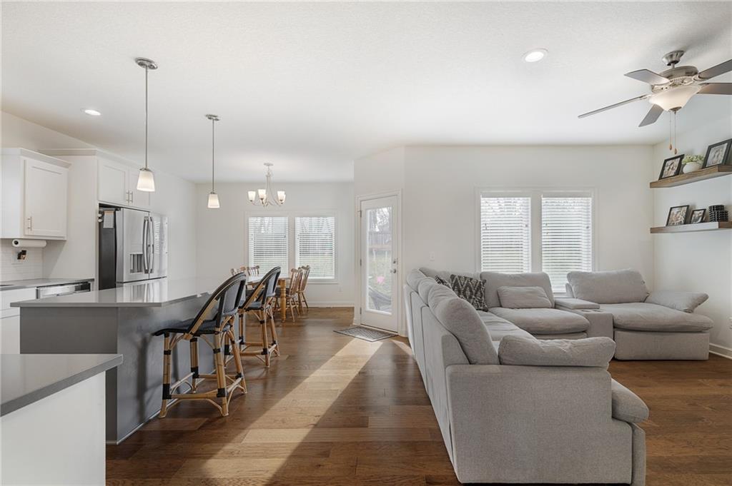 19727 W 196th Terrace