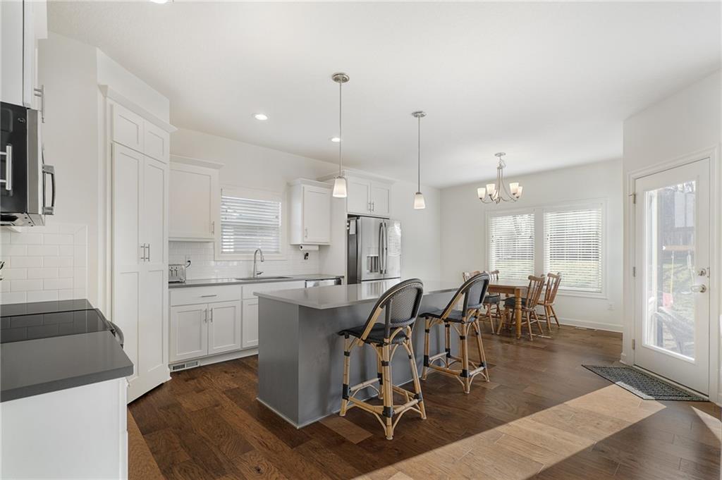 19727 W 196th Terrace