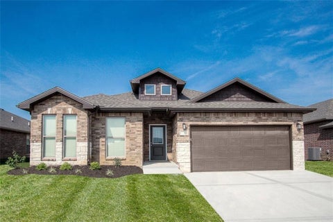 Photo of 18535 W 195 Terrace, Spring Hill, KS (MLS # 2634110)