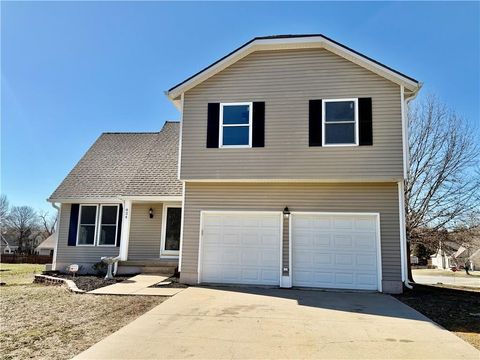 824 S Elk Lane Bonner Springs KS 66012