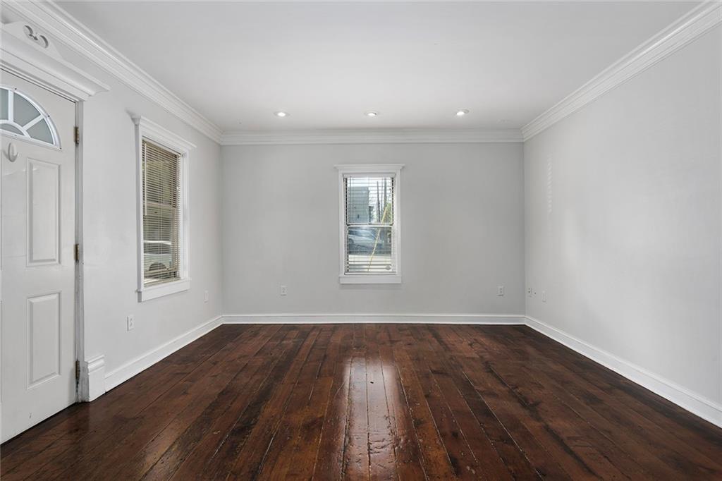 810 W 16th Street