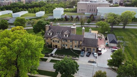 4520 Kenwood Avenue Kansas City MO 64110
