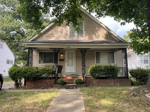 Photo of 1918 S Elm Street, Pittsburg, KS 66762 (MLS # 2644188)