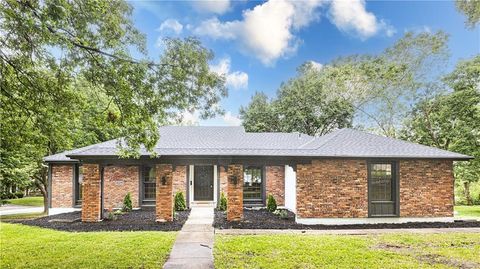 126 E Bridlespur Drive, Kansas City, MO 64114 - MLS#: 2555653