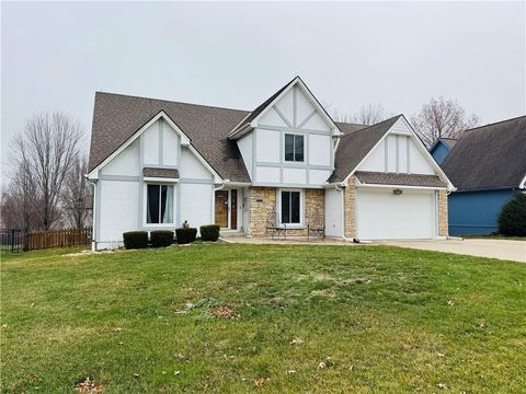 5115 SW Pelican Point Lee's Summit MO 64082