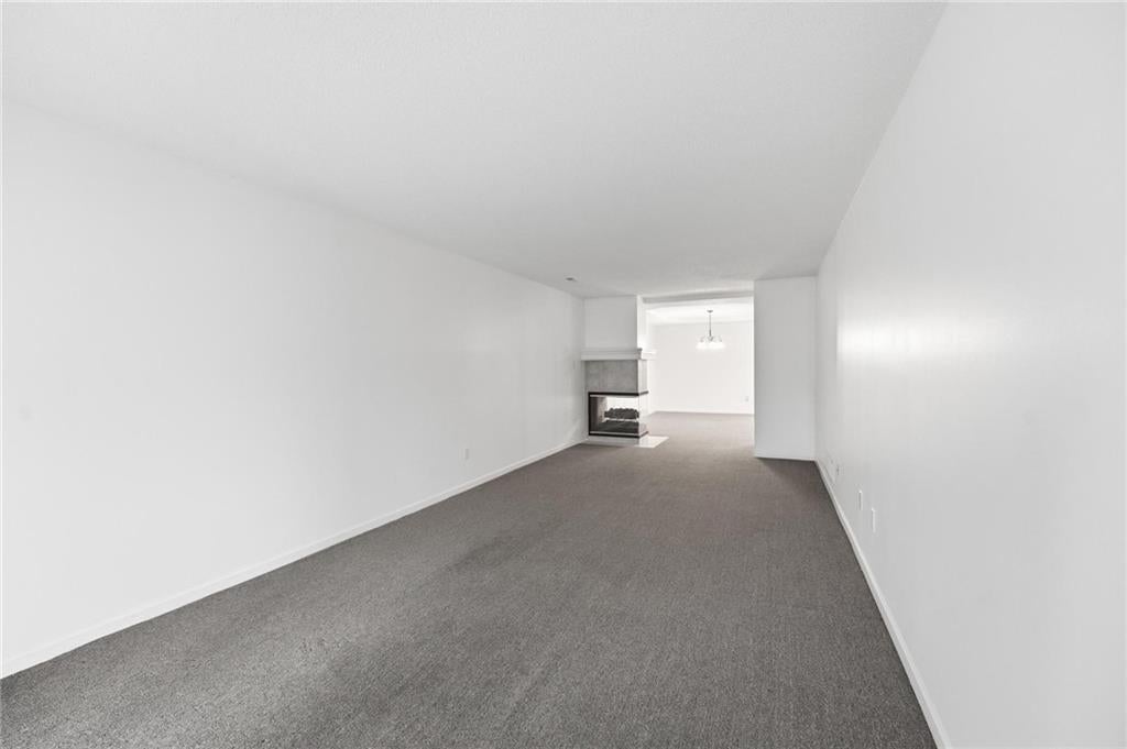 2002 S Hummel Drive
