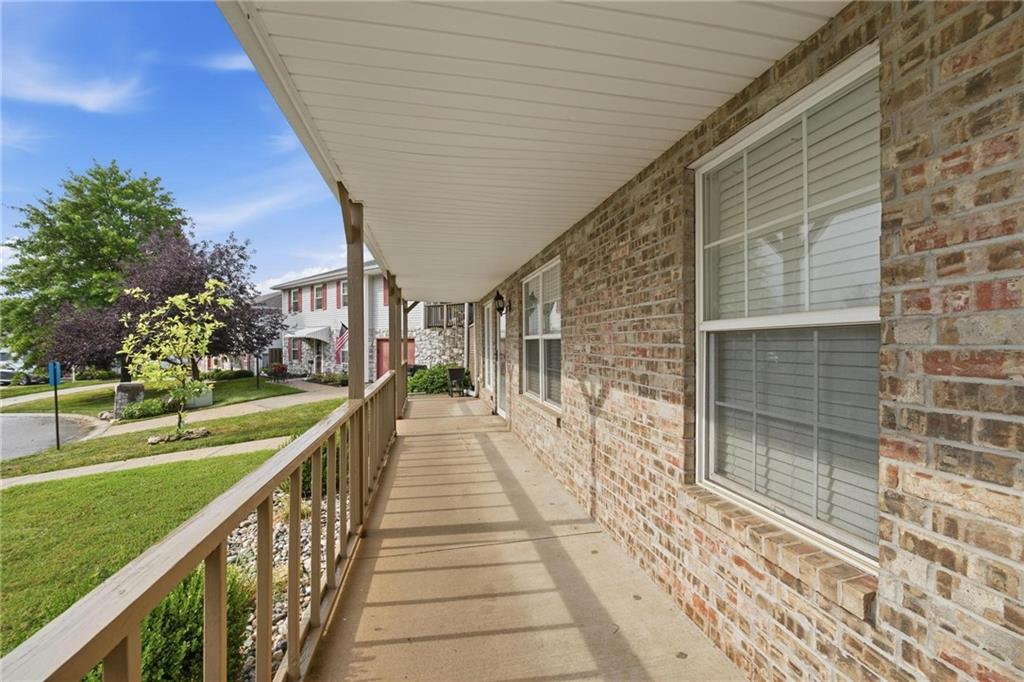 2002 S Hummel Drive