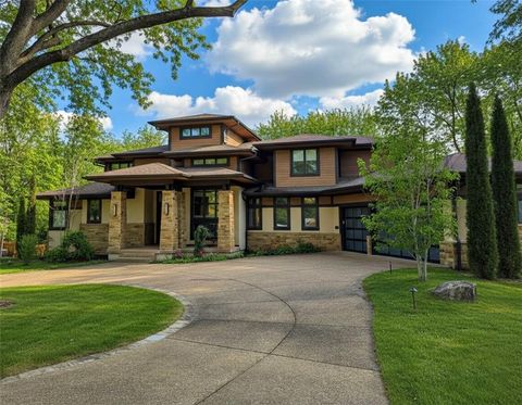 2615 W 98th Street Leawood KS 66206