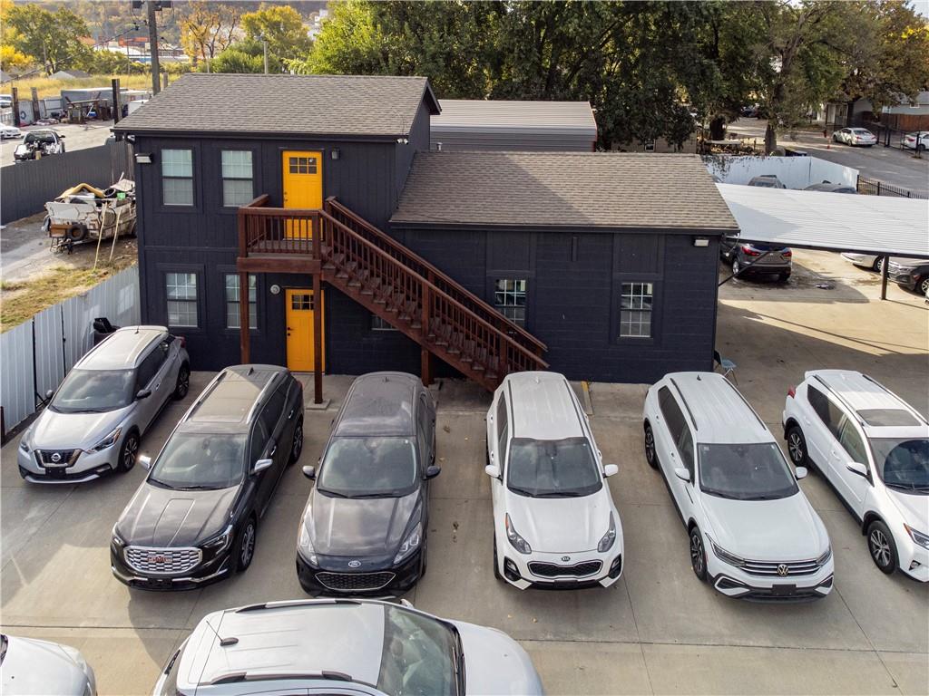 1035 N Kansas Avenue