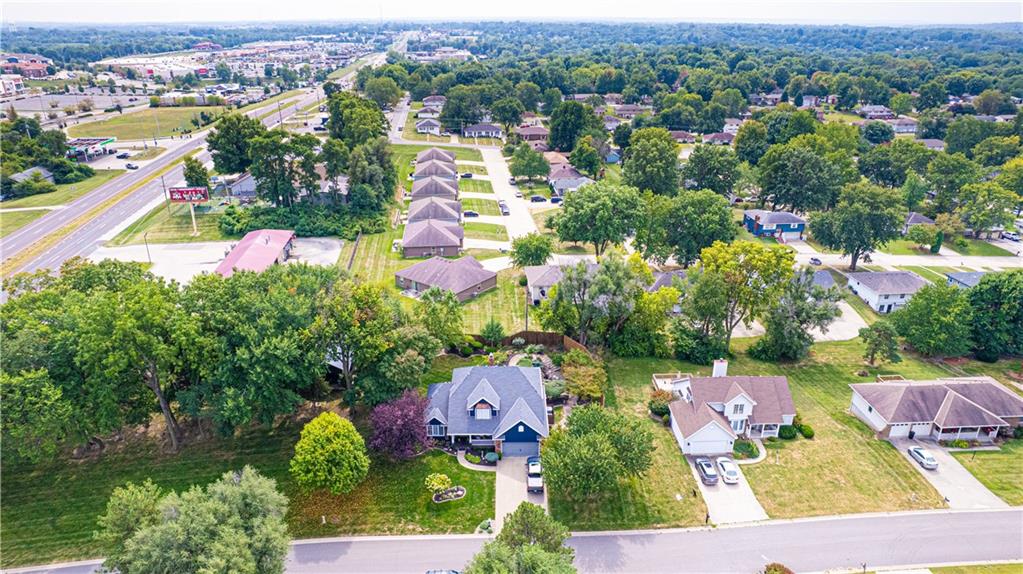 Country Club, Missouri 64505, United States, 4 Bedrooms Bedrooms, ,4 BathroomsBathrooms,Residential,Active,218930