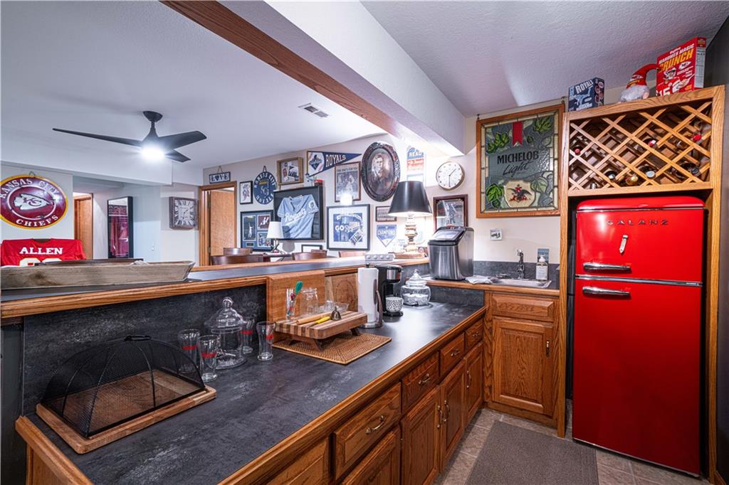 Country Club, Missouri 64505, United States, 4 Bedrooms Bedrooms, ,4 BathroomsBathrooms,Residential,Active,218930