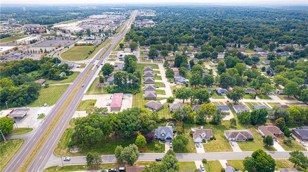 Country Club, Missouri 64505, United States, 4 Bedrooms Bedrooms, ,4 BathroomsBathrooms,Residential,Active,218930