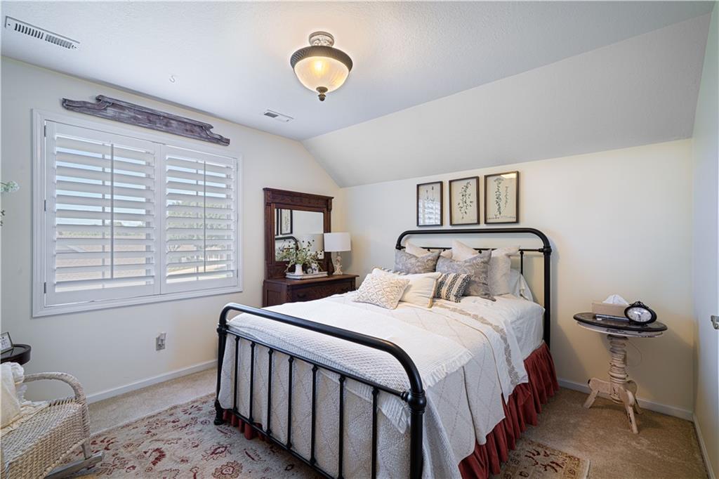 Country Club, Missouri 64505, United States, 4 Bedrooms Bedrooms, ,4 BathroomsBathrooms,Residential,Active,218930