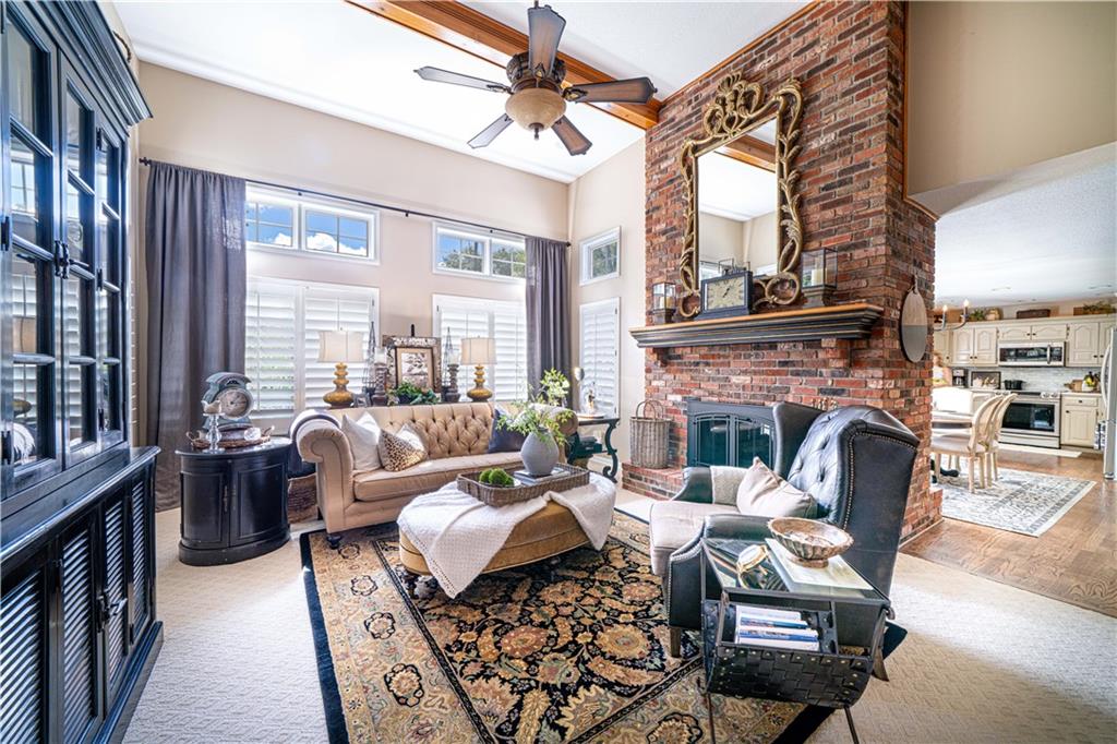 Country Club, Missouri 64505, United States, 4 Bedrooms Bedrooms, ,4 BathroomsBathrooms,Residential,Active,218930