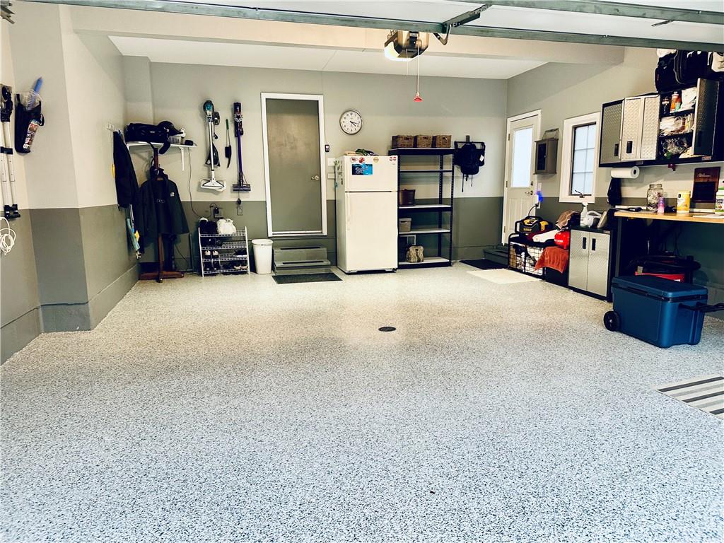 Country Club, Missouri 64505, United States, 4 Bedrooms Bedrooms, ,4 BathroomsBathrooms,Residential,Active,218930