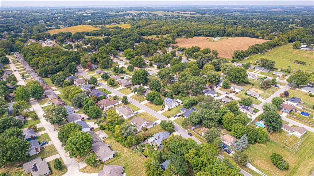 Country Club, Missouri 64505, United States, 4 Bedrooms Bedrooms, ,4 BathroomsBathrooms,Residential,Active,218930